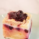Foto de Crumble de Manzana, pera y frutos rojos