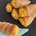 Foto de Cuernito relleno de crema pastelera