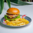Foto de HAMBURGUESA RES CON TOCINETA