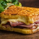 Foto de Tostado de jamón y queso