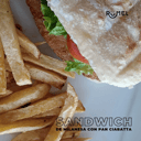 Foto de Milanesa de carne, lechuga, tomate, muzzarella