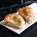 Foto de Medias lunas con jamón y queso