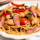 Foto de TALLARÍN SALTADO CON POLLO