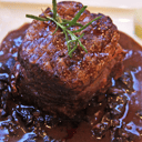 Foto de LOMO VACUNO AGRIDULCE AL MALBEC CON GUARNICIÓN