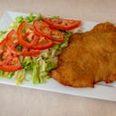 Foto de Milanesa de carne con ensalada