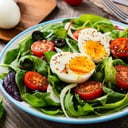 Foto de Ensalada mixta con huevo