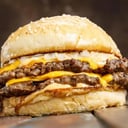 Foto de Hamburguesa QC Doble + Gaseosa