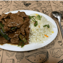 Foto de CARNE MONGOLIANA  con arroz chaufan
