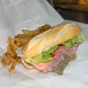 Foto de promo sandwich completo con fritas