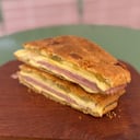 Foto de 2 sandwich de chipá 