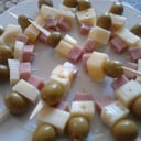 Foto de ACEITUNAS , SALCHICHA, PAPAS FRITAS OPCIONAL QUESO