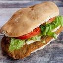 Foto de Sandwich de milanesa de carne con papas fritas