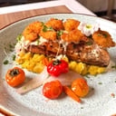 Foto de Salmón salteado criollo 