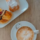 Foto de 01. Bebida caliente + dos facturas o raspaditas