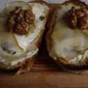 Foto de BRUCHETA DE QUESO DE CABRA