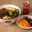 Foto de Combo fideos con carne y chucrut chino 