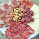 Foto de Jamón, queso y embutido de la casa