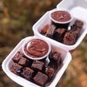 Foto de Mini box brownie con salsa 