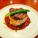 Foto de ASADO CON PURÉ DE PALLARES