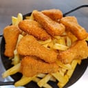 Foto de Patitas con papas fritas