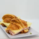 Foto de Croissant c/jamón y queso