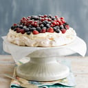 Foto de PAVLOVA CON FRUTOS ROJOS