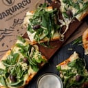 Foto de PIZZA DE RÚCULA Y PARMESANO