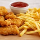 Foto de NUGGETS + PAPAS FRITAS