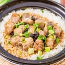 Foto de (148)豉汁排骨煲仔饭