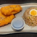 Foto de FILET DE LENGUADO CON CHOW FAN + BEBIDA + POSTRE