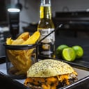 Foto de Burguer Cheddar c/papas Rusticas+Andes lata