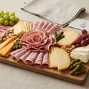 Foto de Tabla de Jamones y Quesos