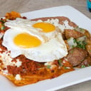 Foto de Chilaquiles Especiales.