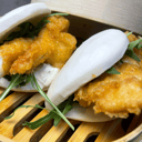 Foto de Pan bao de bacalao tempurizado con salsa tártara -2 unidades-