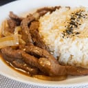 Foto de 牛肉盖饭