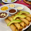 Foto de Flautas de Pollo, Pastor, Papa o Mixta