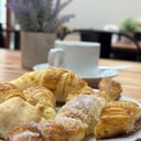 Foto de 1 CAFÉ + BIZCOCHOS