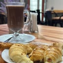 Foto de 1 CHOCOLATE CALIENTE + BIZCOCHOS