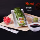 Foto de NA68 Sake: Salmón, Palta Envuelto en Sésamo o Ciboulette.