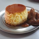 Foto de Flan casero con dulce o crema