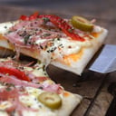 Foto de Pizza especial con gaseosa