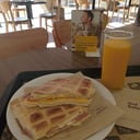 Foto de Jugo de Naranja +Super Tostado de j&q (cód 7237)