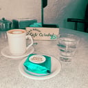 Foto de Café más un alfajor
