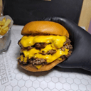 Foto de Triple Chesse (con papas)