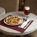 Foto de Pizza de cebolla caramelizada y queso azul