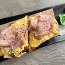 Foto de TOSTADA TORTILLA FRANCESA Y JAMON YORK