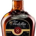 Foto de Ron Medellín 8 años 750ml