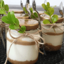 Foto de  Postre de tres leches y arequipe