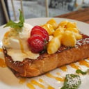 Foto de French Toast frutilla y pastelera con helado