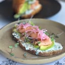 Foto de TOSTADA DE SALMÓN